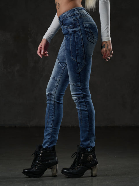 WD502 women's slim-fit jeans with decorative stitching in a straight fit
