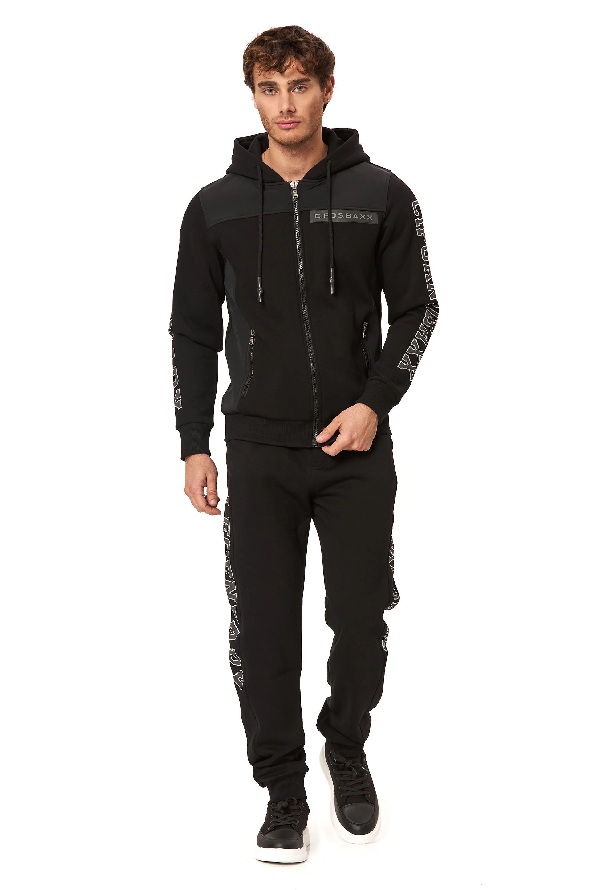 BLACK / M