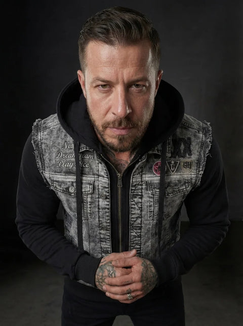 CJ287 Men's jacket hoods in a cool look