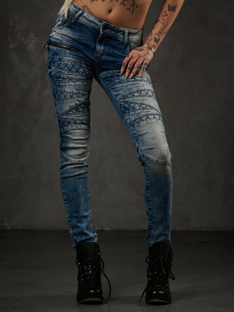 WD381 Women Straight jeans with cool embroidery elements