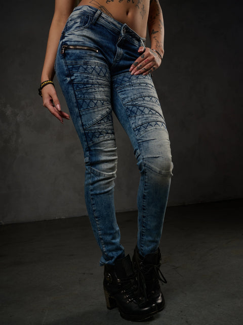 WD381 Women Straight jeans with cool embroidery elements