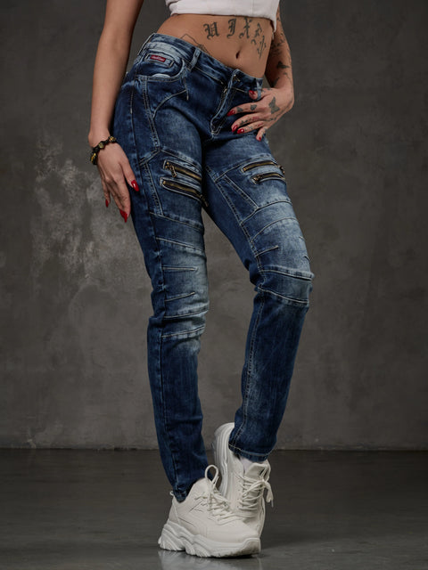 WD501 Women Jeans Slim-Fit with decorative stitching Zipper and brand logo
