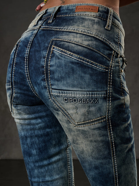 WD175 Slim Fit Jeans with Decorative Stitching