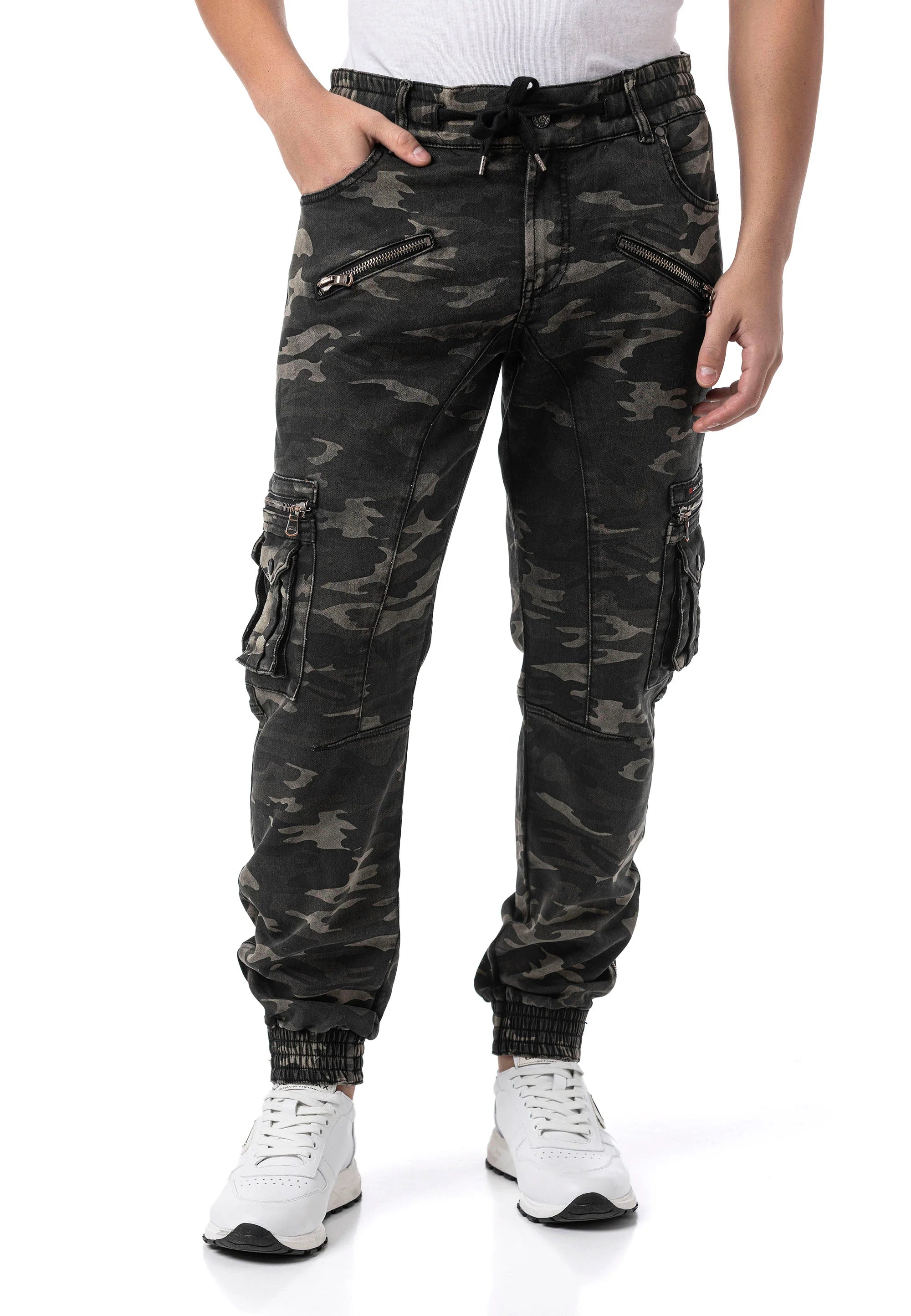 CAMOUFLAGE / W30-L32