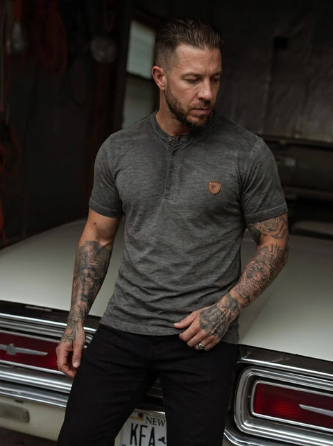 CT835 Men’s T‑Shirt Mustard – Modern Henley Button Tee