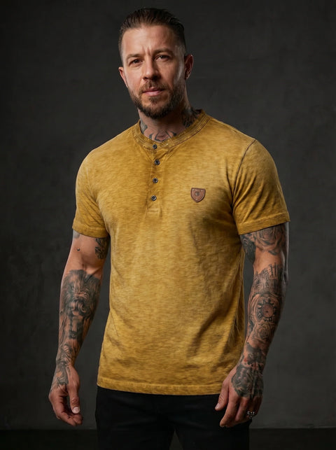 CT835 Men’s T‑Shirt Mustard – Modern Henley Button Tee