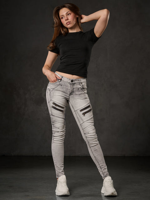 WD501 Women Jeans Slim-Fit with decorative stitching Zipper and brand logo