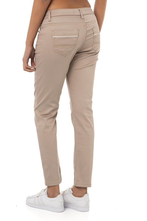 WD256B  Slim Fit Jeans