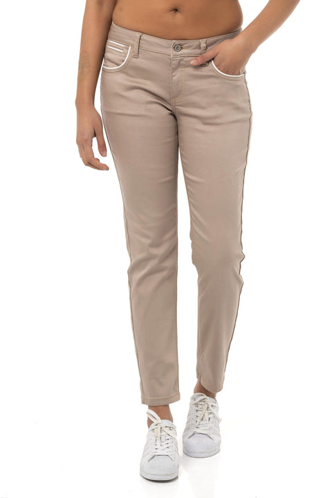 WD256B  Slim Fit Jeans