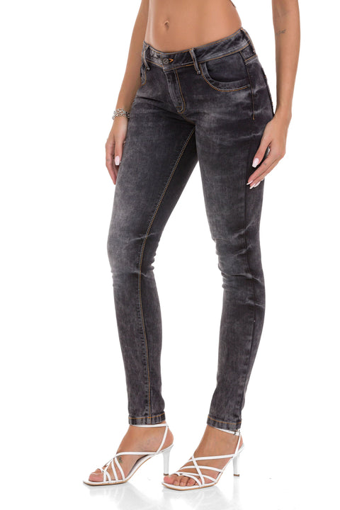 WD443 Women jeans in solid look