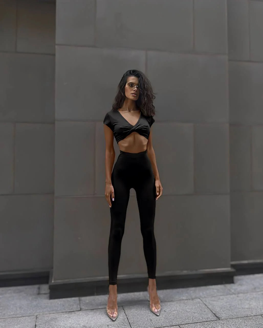 BLACK / S